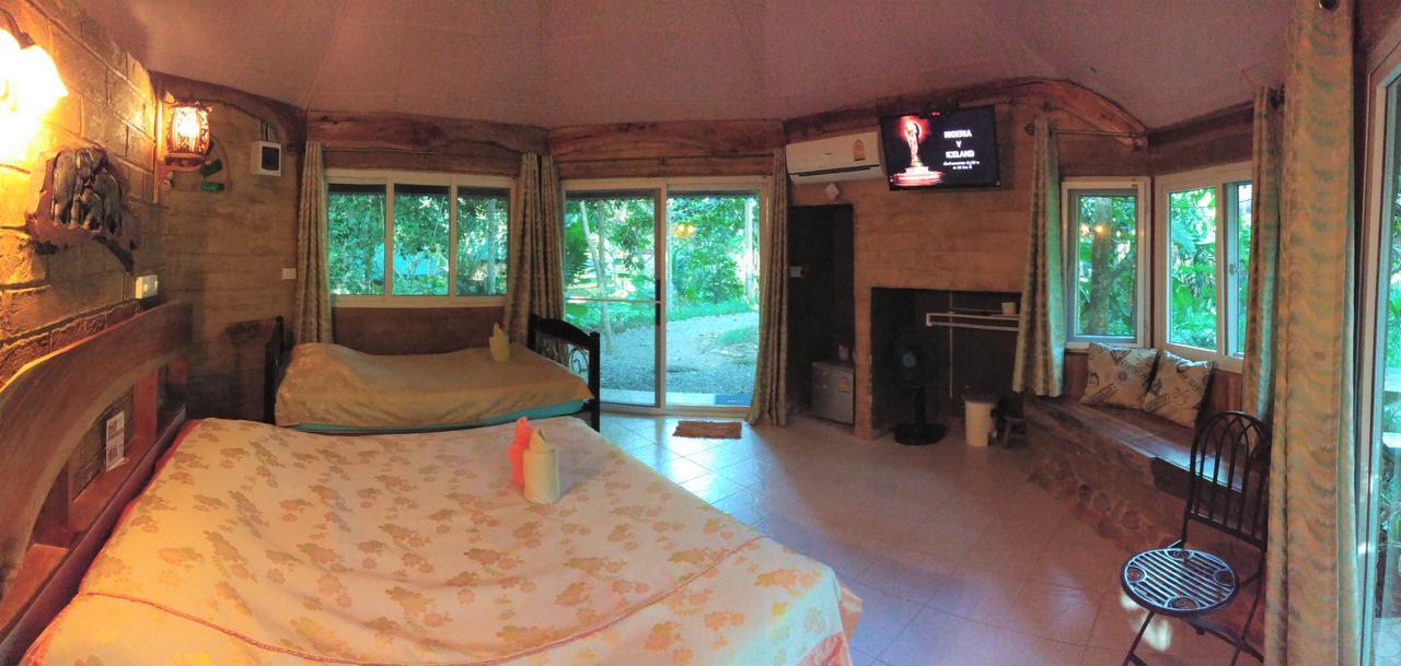 Baandin Chiewlarn Hotel Ban Tha Khun Buitenkant foto