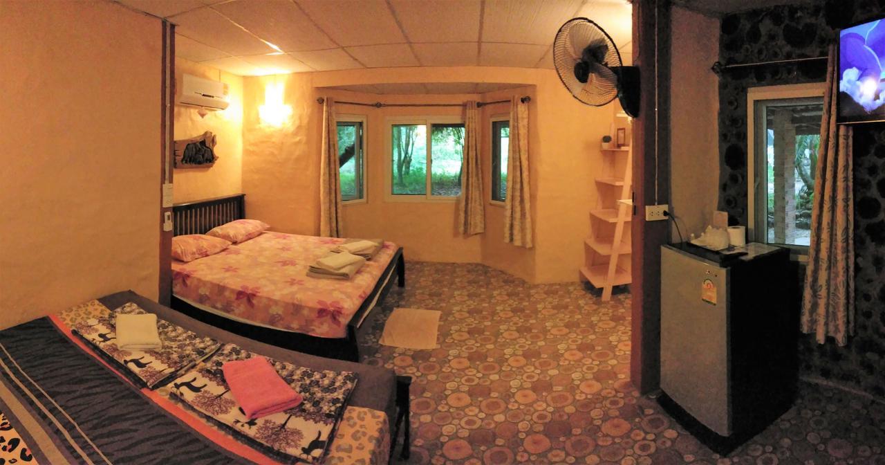 Baandin Chiewlarn Hotel Ban Tha Khun Buitenkant foto
